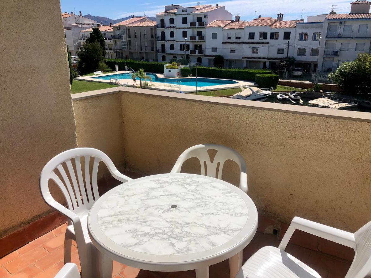 Port Sotavent 2C - Apartamento En La Marina De Empuriabrava - Piscina Comunitaria, - Parking - Vistas Al Canal - Cerca Centro Y Playa Eksteriør billede